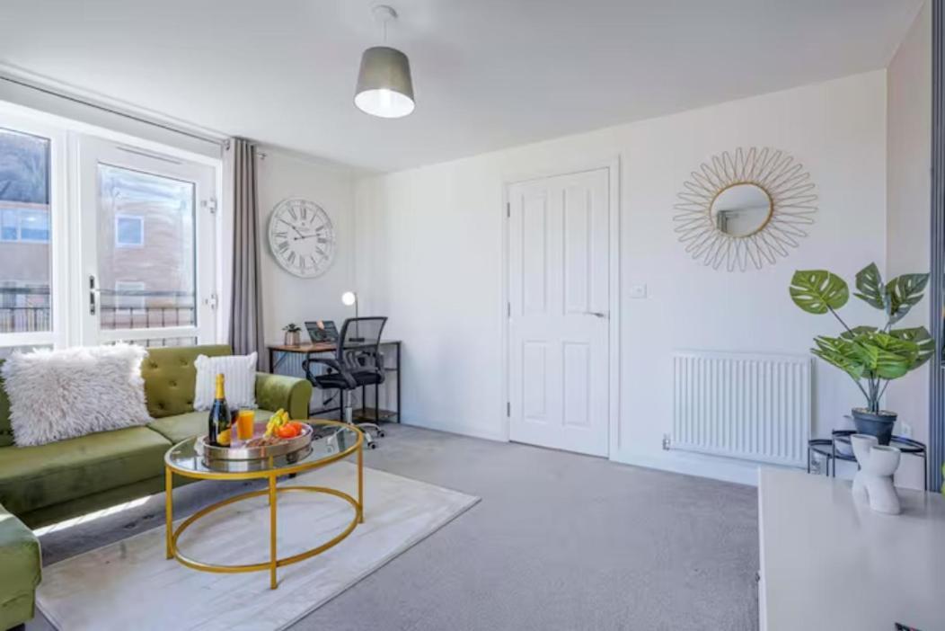 Holiday home Centre Retreat: 4br Smart With Free Parking